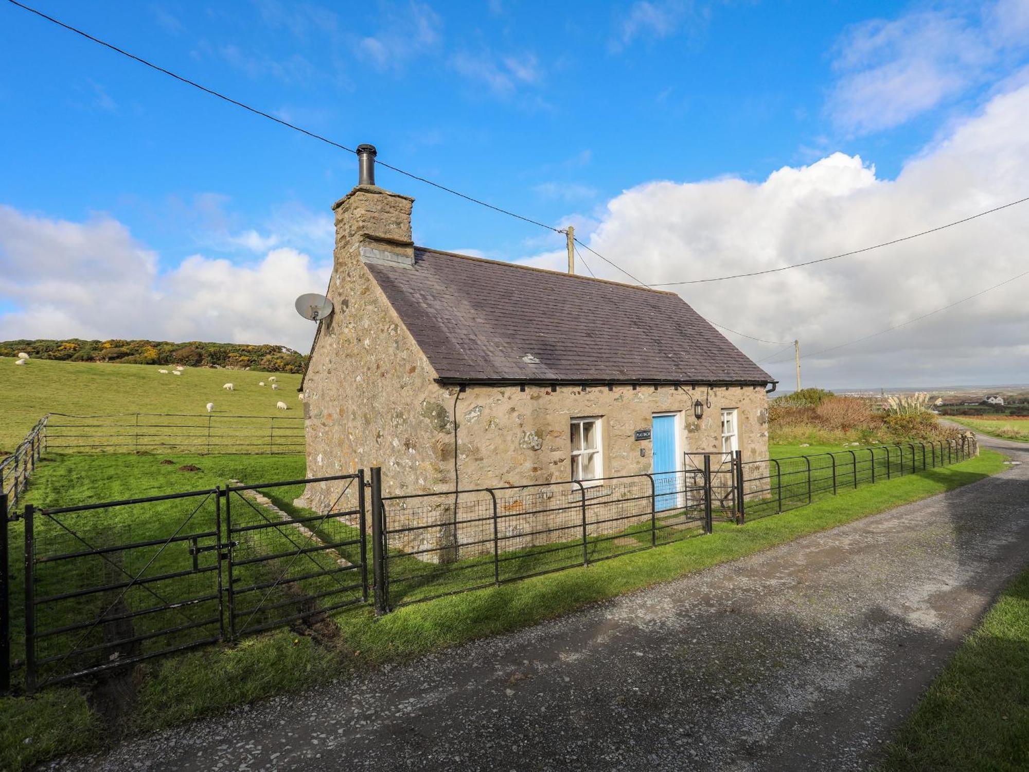 Plas Bach Villa Rhoscolyn Eksteriør bilde